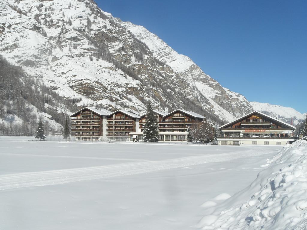 Appartements Monte Rosa Täsch Buitenkant foto